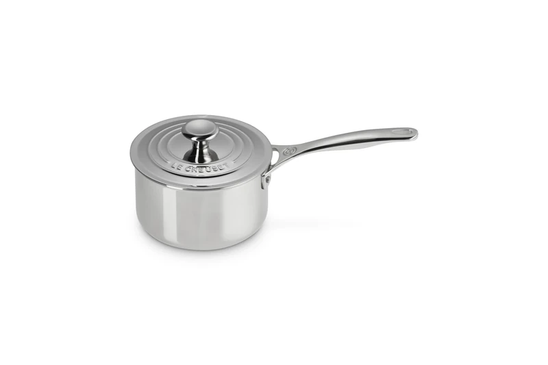 Le Creuset Signature Stainless Steel Saucepan with Lid, 3-Ply, Ø 16 cm, 1.9 L