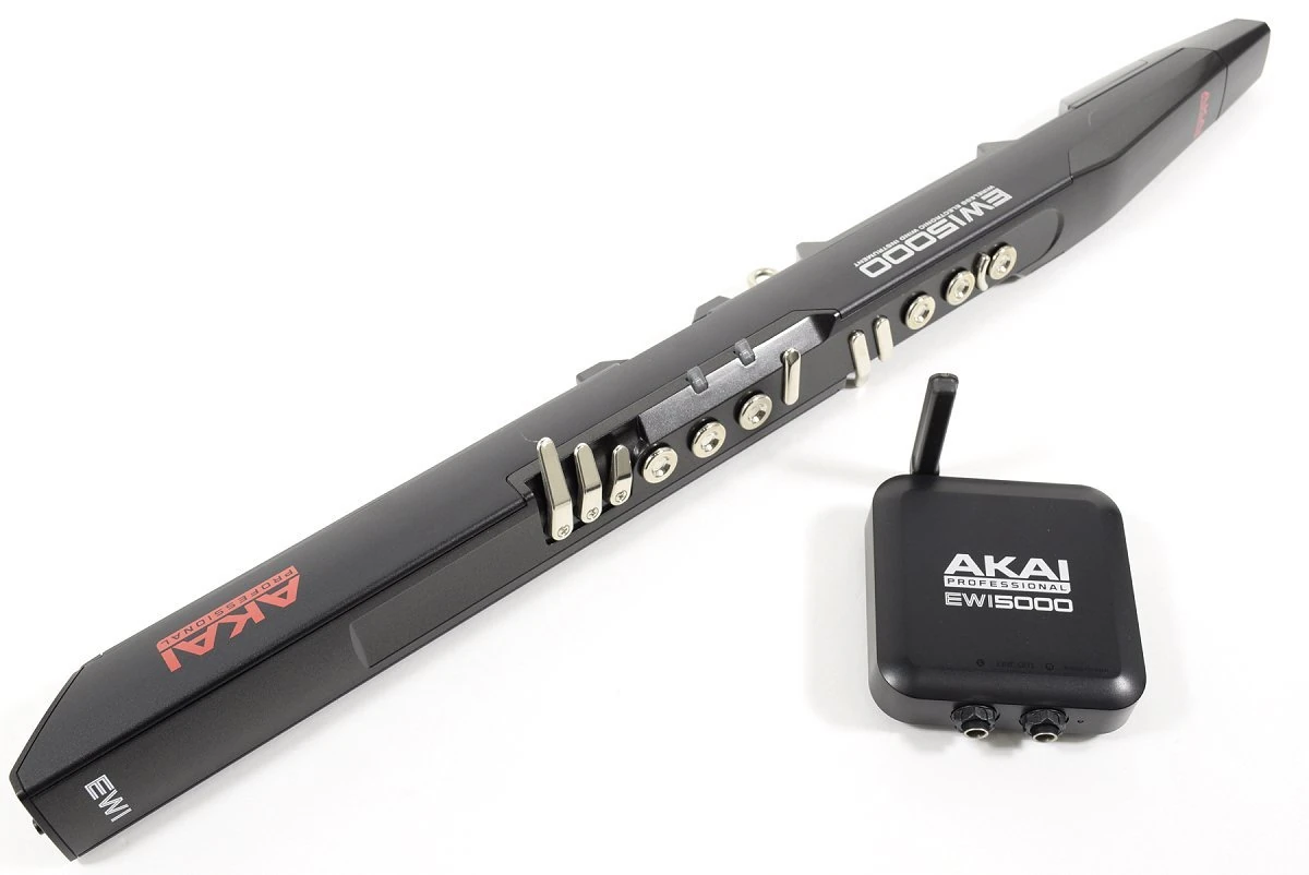 Akai Professional EWI5000 - Wireless, Battery-Powered MIDI Controller Electronic Wind Instrument With On-Board Sound Library