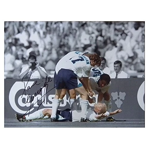 MemorabiliaOutlet Signed Paul Gascoigne England Football Large Photo Print - Gazza - COA - Spurs