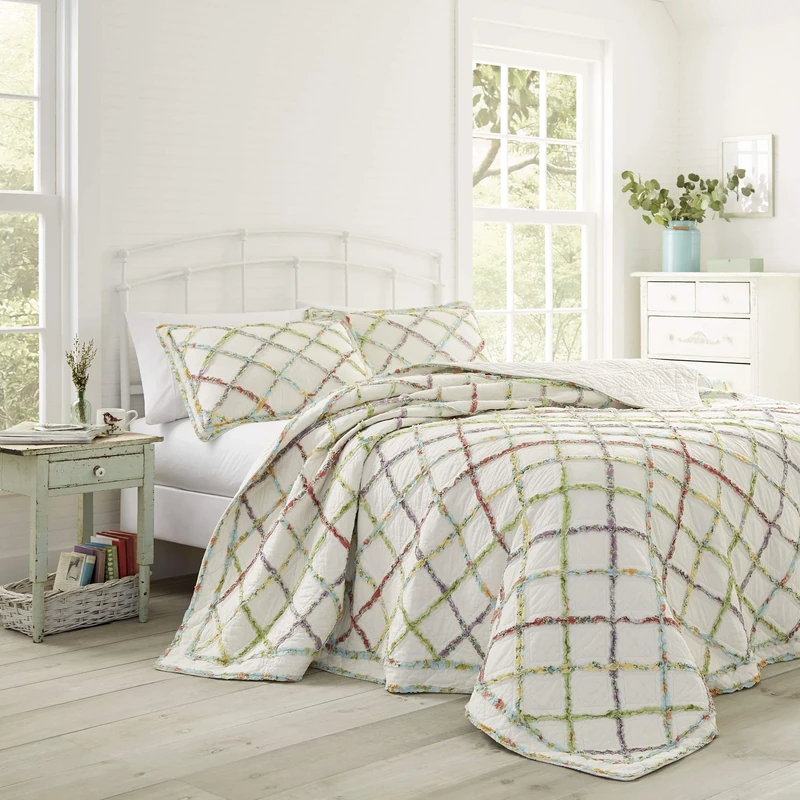 Laura Ashley Home Ruffle Garden Collection Quilt-100% Cotton, Ultra Soft, All Season Bedding, Reversible Stylish Coverlet, Full/Queen, Cream (197784) - Image 1