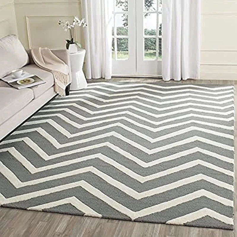 SAFAVIEH Contemporary Rug for Living Room, Dining Room, Bedroom - Cambridge Collection, Short Pile, in Dark Grey and Ivory, 122 X 183 cm