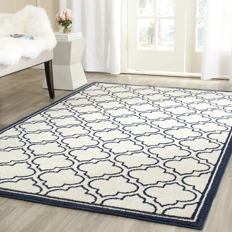 Safavieh Trellis Indoor/Outdoor Woven Rectangle Area Rug, Amherst Collection, AMT412, in Ivory / Navy, 152 X 244 cm for Garden, Patio or Any Outdoor Space
