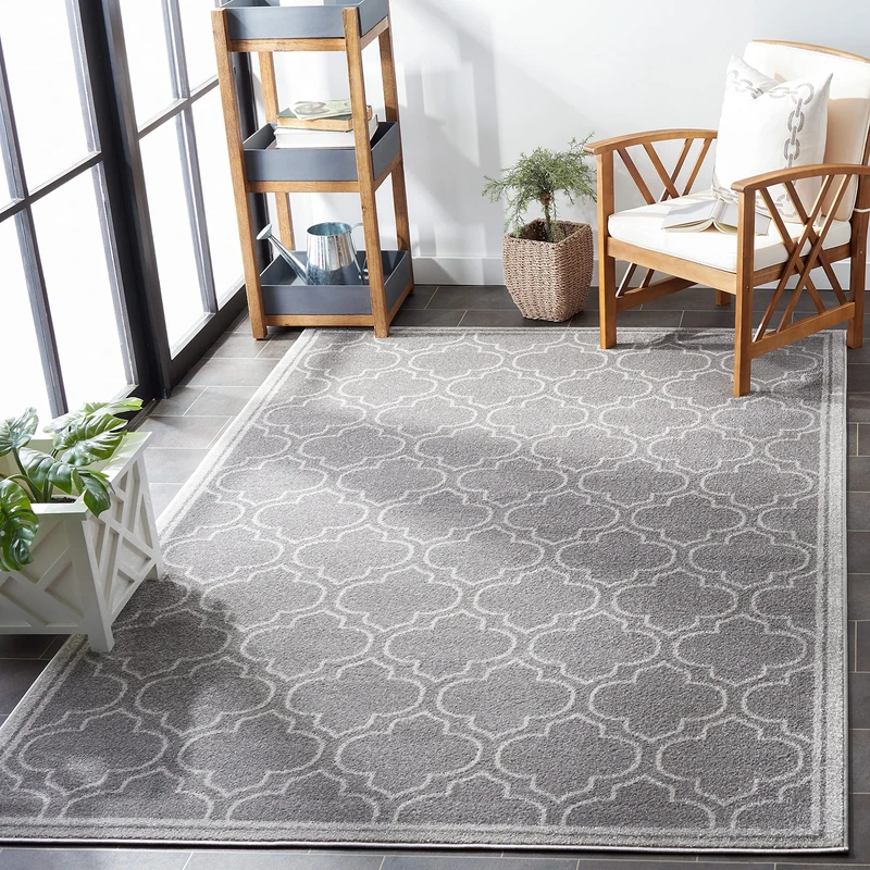 Safavieh Trellis Indoor/Outdoor Woven Rectangle Area Rug, Amherst Collection, AMT412, in Grey / Light Grey, 122 X 183 cm for Garden, Patio or Any Outdoor Space