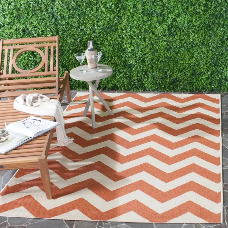 Safavieh Chevron Indoor/Outdoor Woven Rectangle Area Rug, Courtyard Collection, CY6244, in Terracotta / Beige, 160 X 231 cm for Garden, Patio or Any Outdoor Space