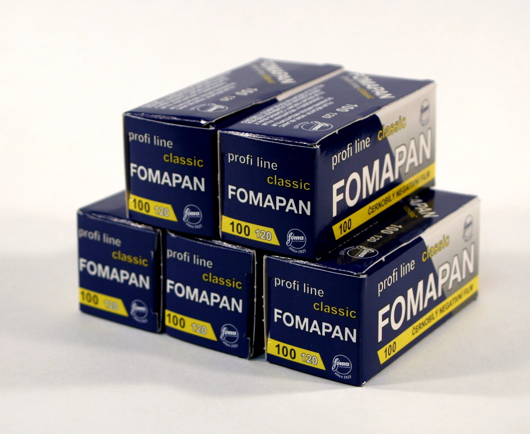 Fomapan 100asa Black and White 120 Roll Film 5 Pack