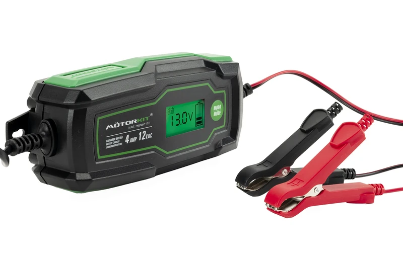 Motorkit Evo 4.0 Ampere 6-12V Intelligentes Batterieladegerät für STD, AGM, Gel und LiFePO4 Batterien. 4-120Ah Kapazität.
