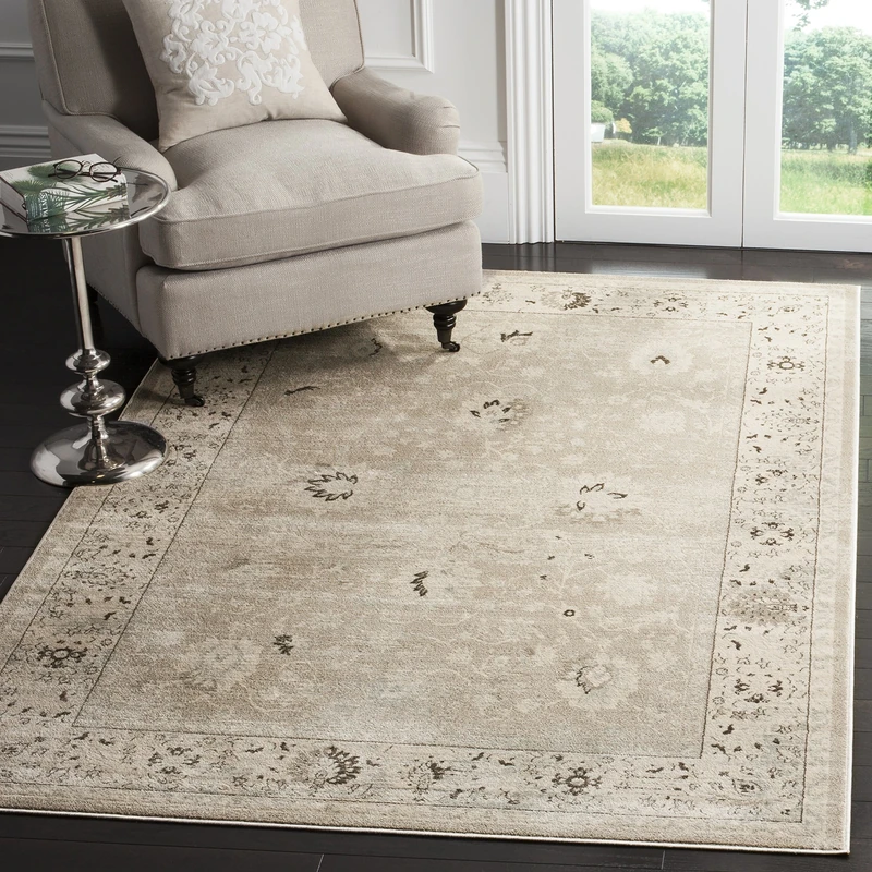 Safavieh Traditional Indoor Woven Rectangle Area Rug, Vintage Collection, VTG433, in Light Grey / Ivory, 155 X 231 cm for Living Room, Bedroom or Any Indoor Space