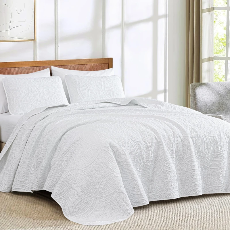 Chezmoi Collection Austin 3-Piece Oversized Bedspread Coverlet Set (Queen, White), Polyester