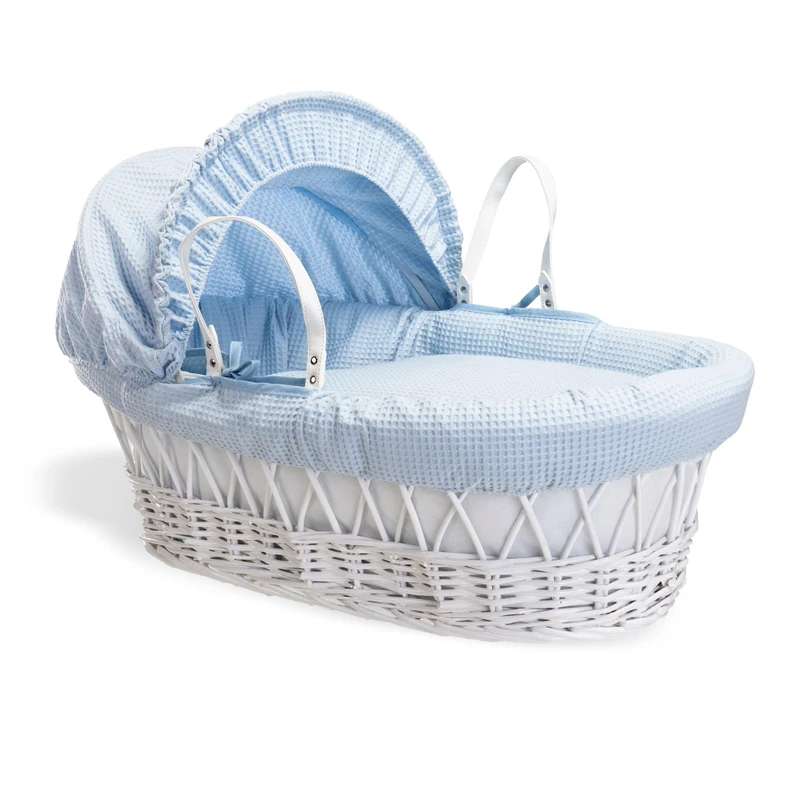 Clair de Lune Waffle White Wicker Moses Basket - 68 x 30 cm (Blue) - Image 1