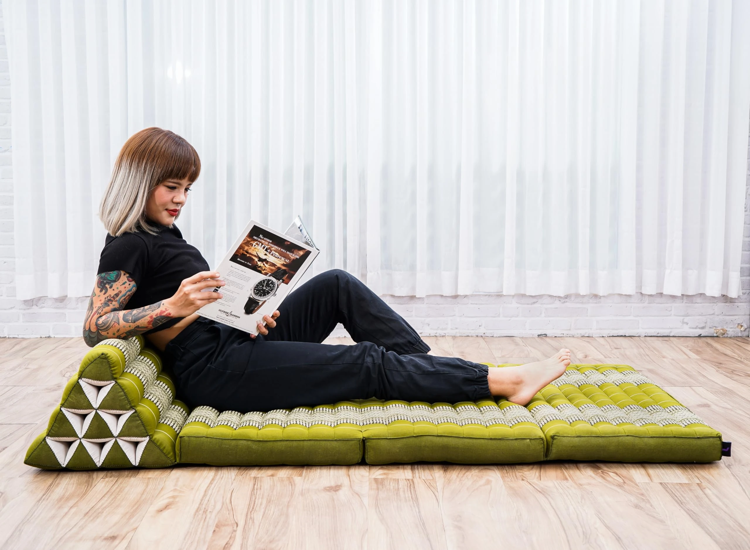 Leewadee Comfortable Japanese Floor Mattress - Thai Floor Bed With Triangle Cushion - Futon Mattress - XL Extra Wide Thai Massage Mat, 170 x 80 cm, Green, Kapok Filling