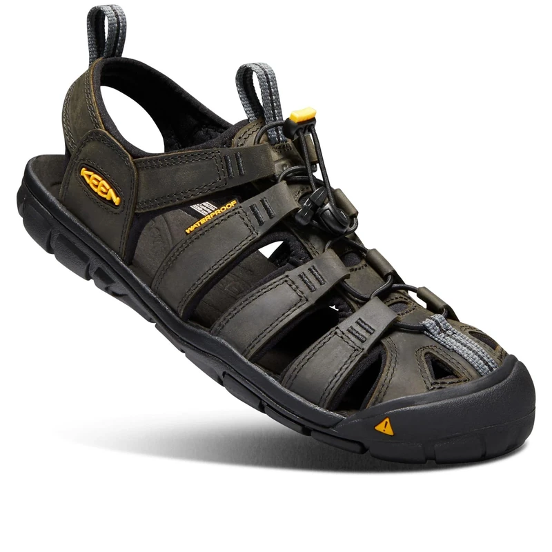 KEEN Men's Clearwater CNX Lightweight Water Sandals, Magnet/Black, 10.5