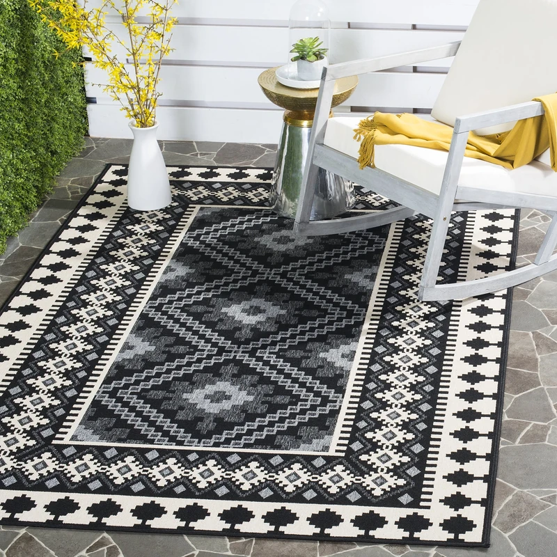 Safavieh Bold & Bright Indoor Woven Rectangle Area Rug, Veranda Collection, VER099, in Black / Creme, 160 X 231 cm for Living Room, Bedroom or Any Indoor Space