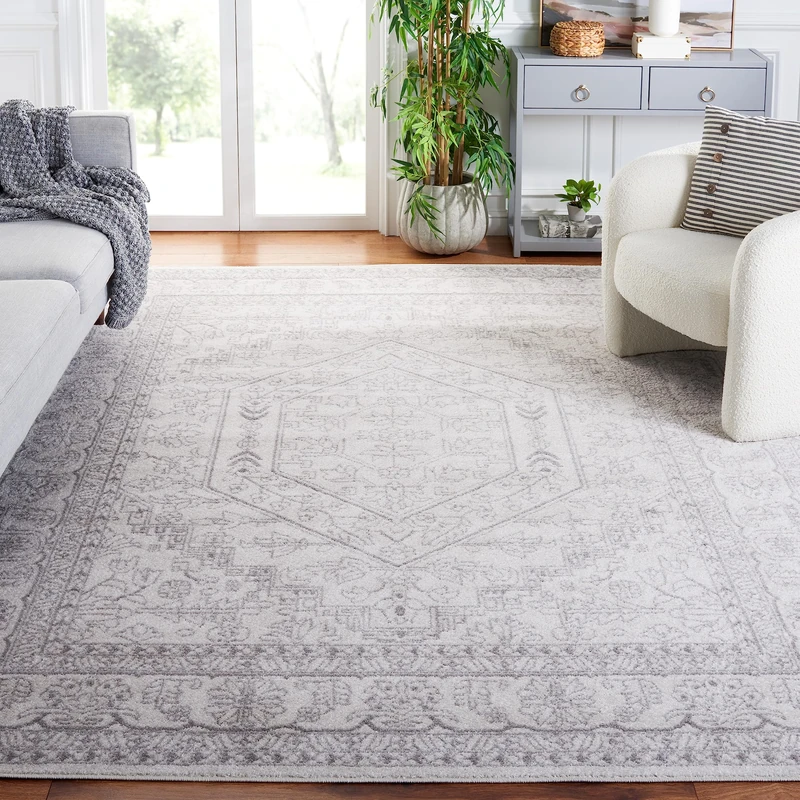 SAFAVIEH Traditional Rug for Living Room, Dining Room, Bedroom - Adirondack Collection, Short Pile, in Ivory and Silver, 240 X 300 cm