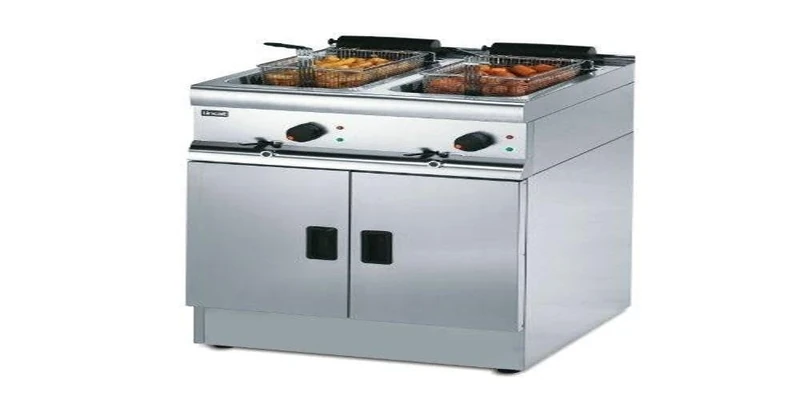 Lincat Twin 6kW 9 Litre Tank Twin Basket Free Standing Electric Deep Fryer (J12), Stainless Steel, 130°C to 190°C, Size: 980(H) x 600(W) x 632(D)mm, Front Oil Drain Tap, Chip Output: < 52kg/hr | J962