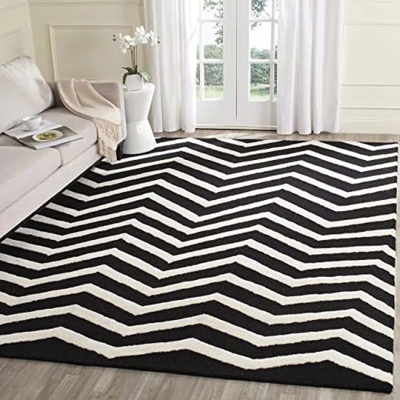 Safavieh Contemporary Indoor Hand Tufted Rectangle Area Rug, Cambridge Collection, CAM714, in Black / Ivory, 152 X 244 cm for Living Room, Bedroom or Any Indoor Space