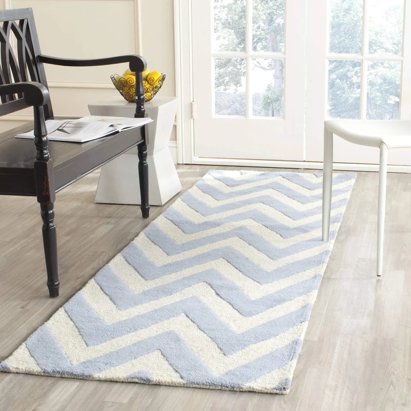 Safavieh Modern Indoor Hand Tufted Runner Area Rug, Cambridge Collection, CAM139, in Light Blue / Ivory, 76 X 244 cm for Living Room, Bedroom or Any Indoor Space