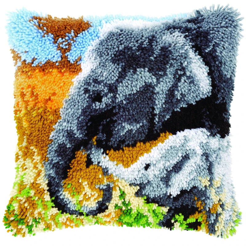 Vervaco PN-0147955 Latch Hook Cushion Elephant Baby & HIS Mother