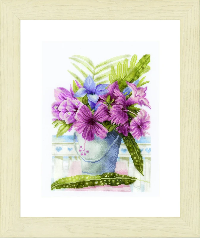 Lanarte Flowers in Bucket AIDA