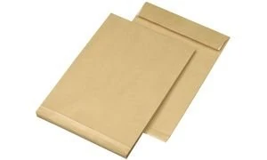 Mailmedia 23530 °C4 Envelopes with Adhesive Strips