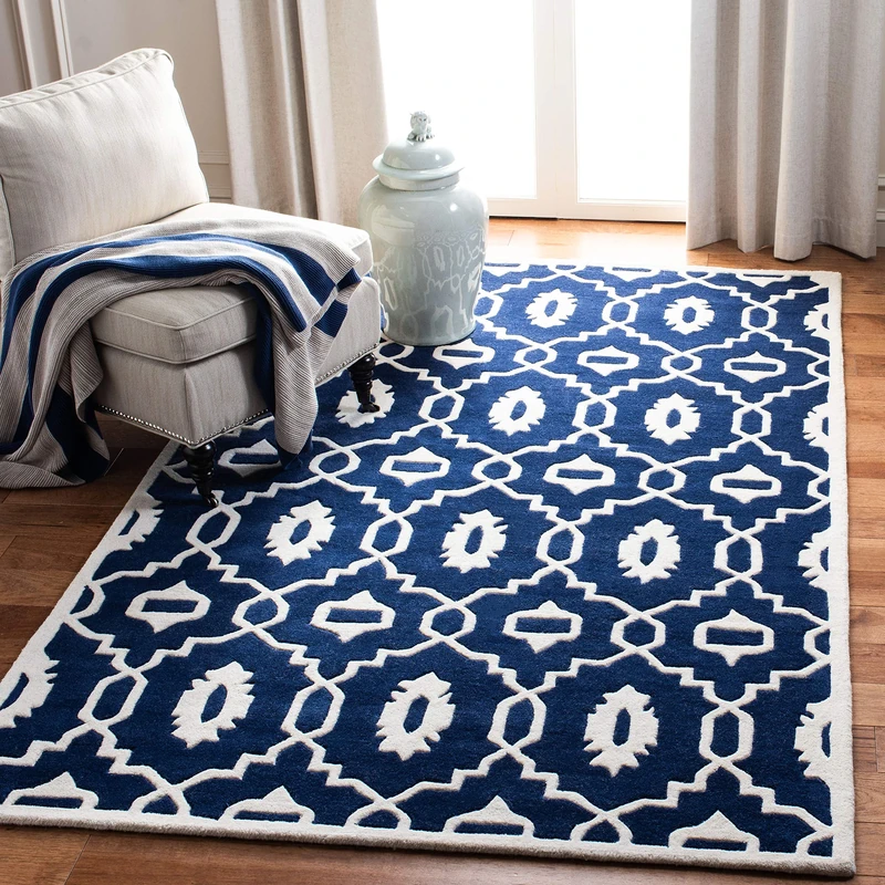 Safavieh Contemporary Indoor Hand Tufted Rectangle Area Rug, Chatham Collection, CHT745, in Dark Blue / Ivory, 122 X 183 cm for Living Room, Bedroom or Any Indoor Space