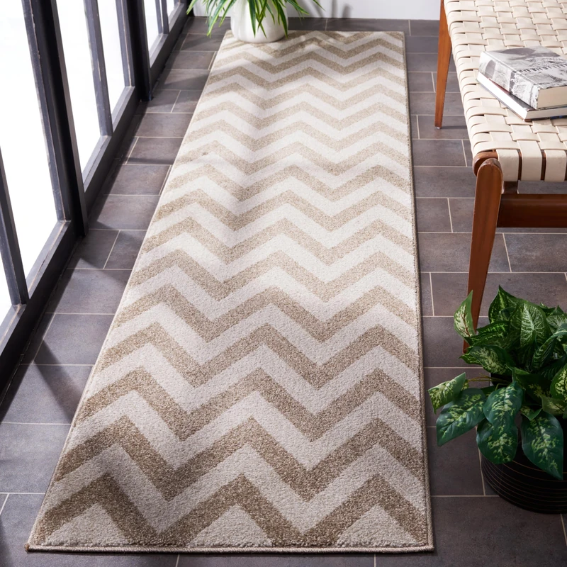 Safavieh Chevron Indoor/Outdoor Woven Runner Area Rug, Amherst Collection, AMT419, in Wheat / Beige, 69 X 213 cm for Garden, Patio or Any Outdoor Space