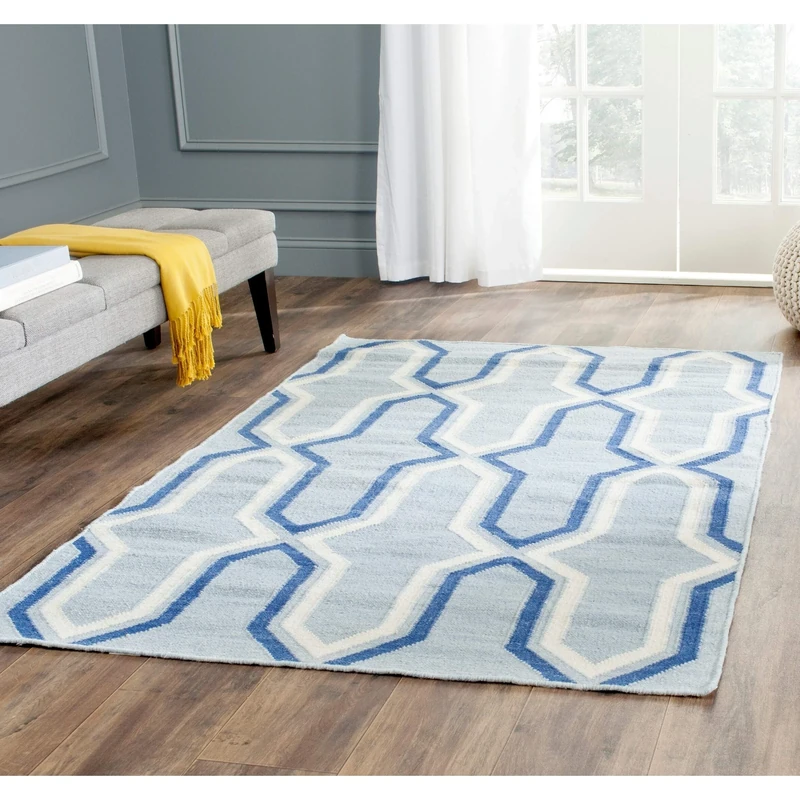 Safavieh Contemporary Indoor Flatweave Rectangle Area Rug, Dhurrie Collection, DHU559, in Light Blue / Dark Blue, 91 X 152 cm for Living Room, Bedroom or Any Indoor Space