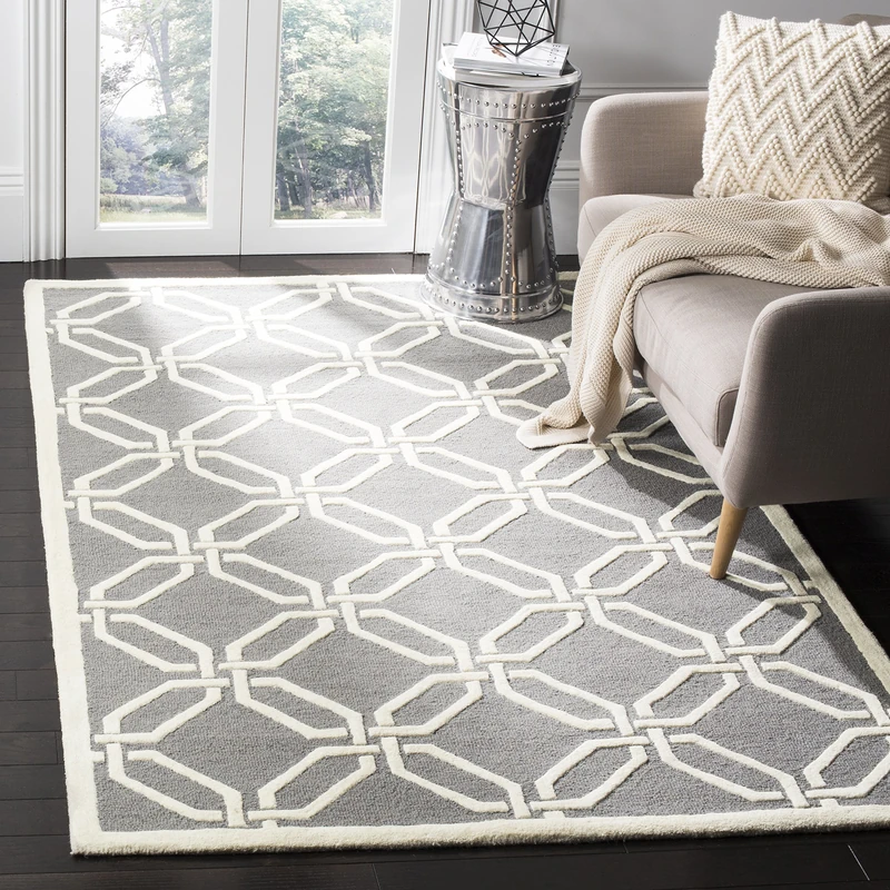 Safavieh Modern Indoor Hand Tufted Rectangle Area Rug, Cambridge Collection, CAM311, in Dark Grey / Ivory, 91 X 152 cm for Living Room, Bedroom or Any Indoor Space