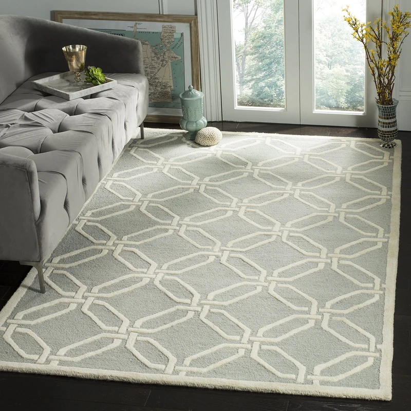 Safavieh Modern Indoor Hand Tufted Rectangle Area Rug, Cambridge Collection, CAM311, in Light Grey / Ivory, 152 X 244 cm for Living Room, Bedroom or Any Indoor Space