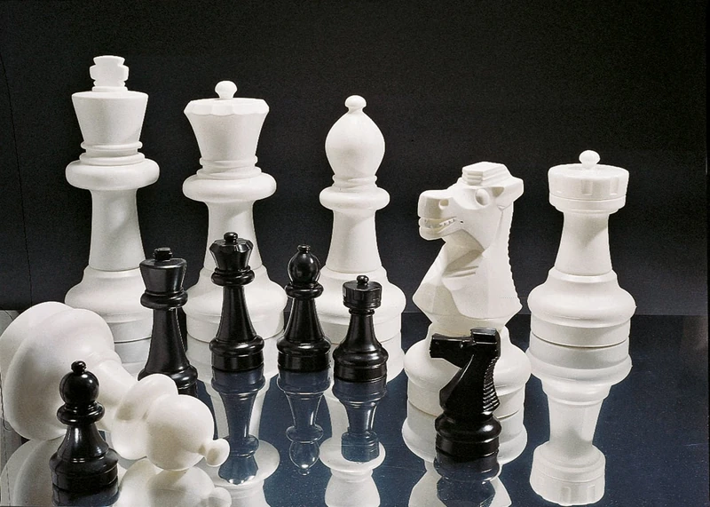 Rolly Chess Pieces (Large, Black)