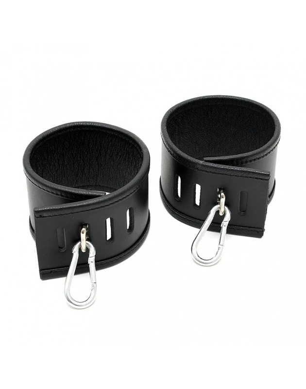 Rimba Anklecuffs with bracket and carabine hooks., 0.2 kg