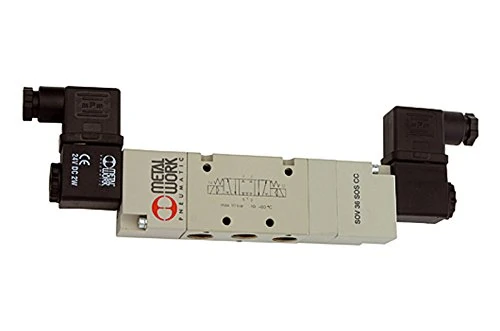 RIEGLER 106589-517.325 Electric Valve 5/3 Way with Central Ventilation G 1/4 230 V 50 Hz