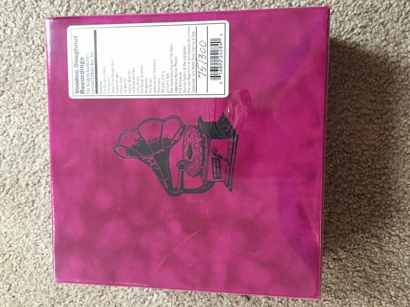 The Singles Collection (The Voodoo Doughnuts 7'' Box Set) [VINYL]