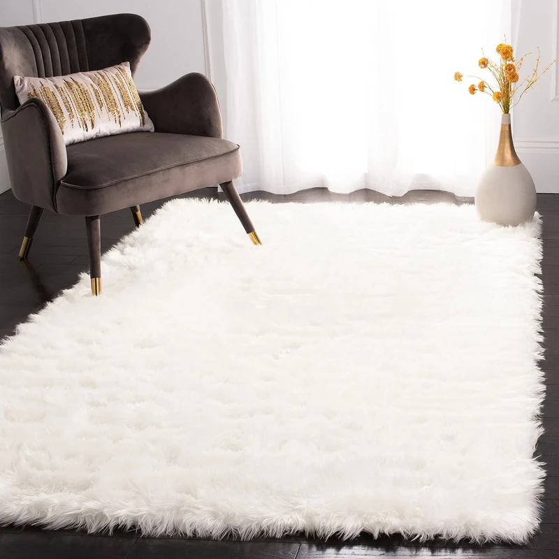 Safavieh Faux Sheepskin Indoor Woven Rectangle Area Rug, Faux Fur Collection, FSS235, in Ivory, 91 X 152 cm for Living Room, Bedroom or Any Indoor Space