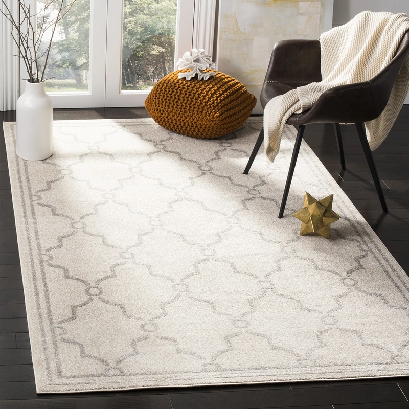 Safavieh Trellis Indoor/Outdoor Woven Rectangle Area Rug, Amherst Collection, AMT414, in Ivory / Light Grey, 122 X 183 cm for Garden, Patio or Any Outdoor Space