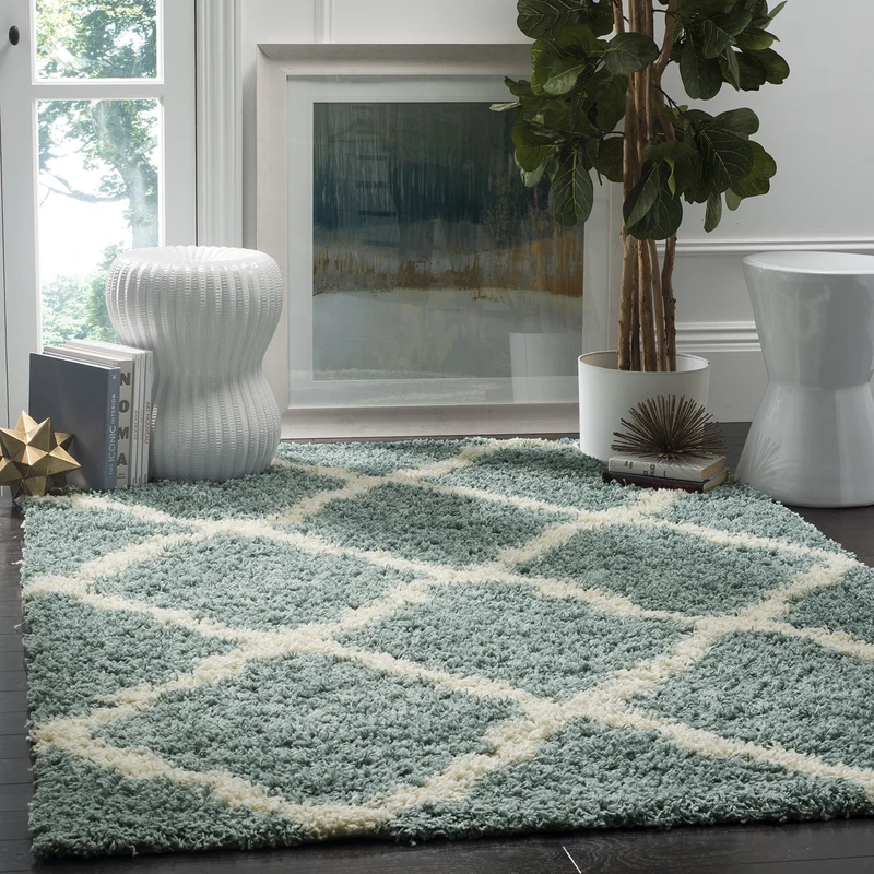 Safavieh Shaggy Indoor Woven Rectangle Area Rug, Dallas Shag Collection, SGD257, in Light Blue / Ivory, 155 X 229 cm for Living Room, Bedroom or Any Indoor Space