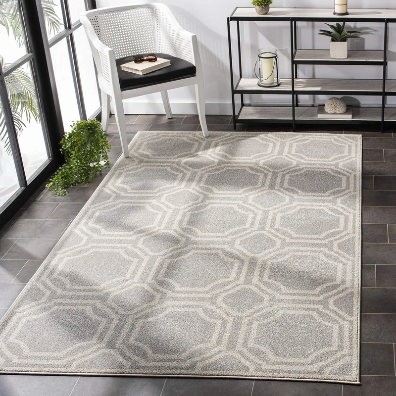 Safavieh Geometric Indoor/Outdoor Woven Rectangle Area Rug, Amherst Collection, AMT411, in Light Grey / Ivory, 152 X 244 cm for Garden, Patio or Any Outdoor Space