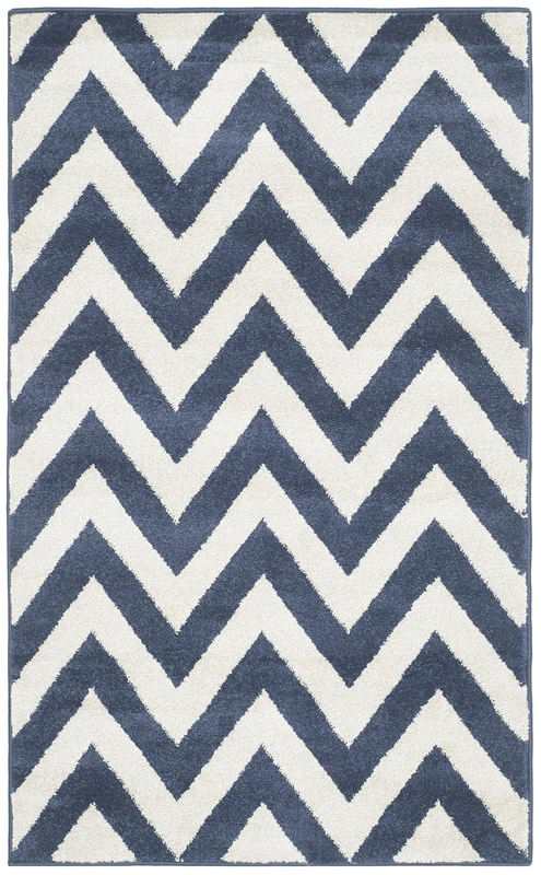 Safavieh Chevron Indoor Woven Rectangle Area Rug, Amherst Collection, AMT419, in Navy / Beige, 91 X 152 cm for Living Room, Bedroom or Any Indoor Space