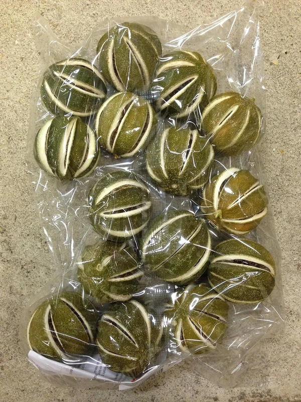 Dried Whole Green Oranges