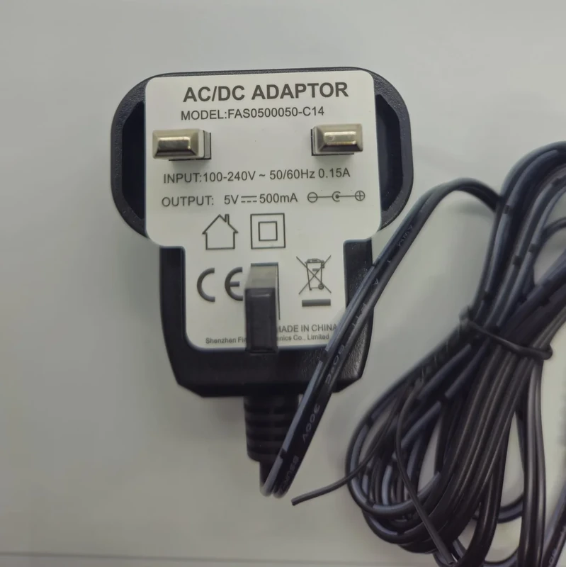 SnowTime Low Voltage Mains Adaptor for Dual Power Christmas Tapestries & Illuminated Decorations - Image 1