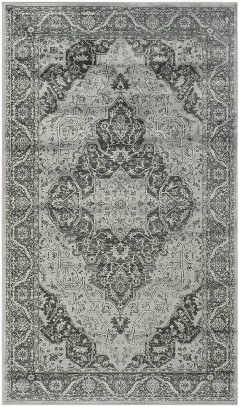 SAFAVIEH Traditional Rug for Living Room, Dining Room, Bedroom - Vintage Collection, Short Pile, in Light Blue and Multi, 99 X 170 cm