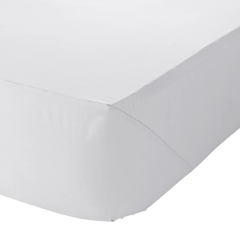 Catherine Lansfield Non Iron Percale Fitted Sheet – 140 x 200 cm white