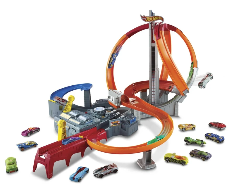 Hot Wheels Track Set with 1 Toy Car, Multi-Lane, Motorized Track with 3 Crash Zones, Spin Storm Racetrack, CDL45