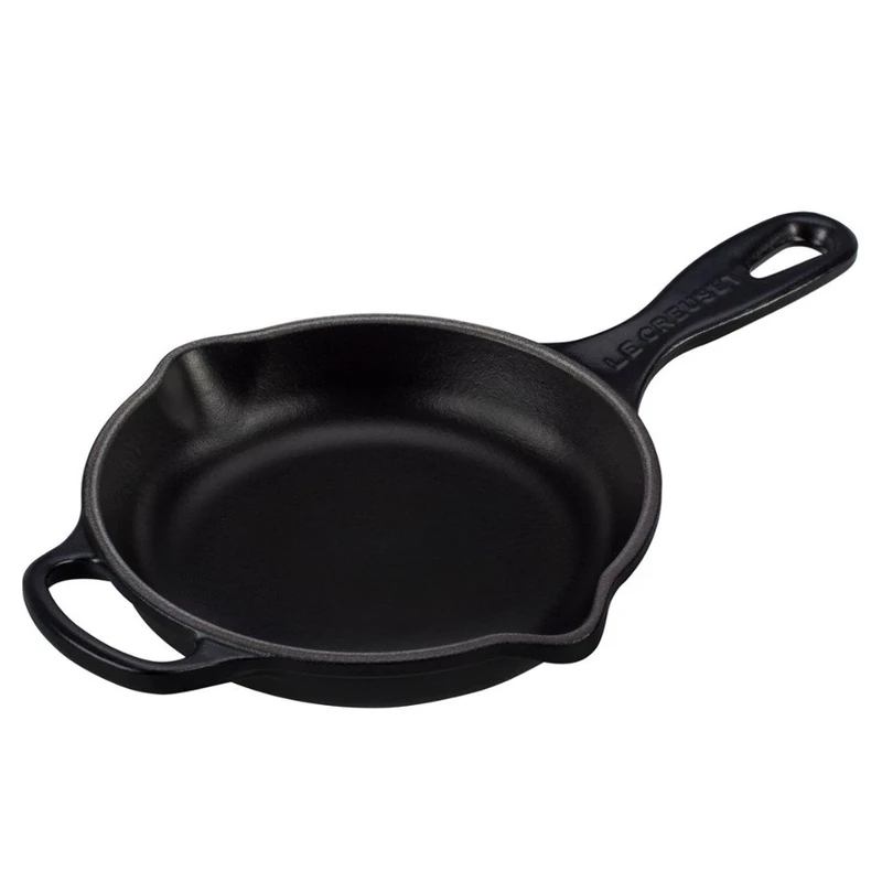 LE CREUSET Signature Enamelled Cast Iron Skillet Frying Pan with Helper Handle and Two Pouring Lips, 16 cm, Matte Black, 20182160000422