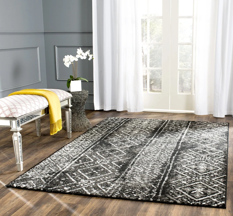 Safavieh Contemporary Bohemian Indoor Woven Rectangle Area Rug, Adirondack Collection, ADR111, in Black/Silver, 122 X 183 cm for Living Room, Bedroom or Any Indoor Space