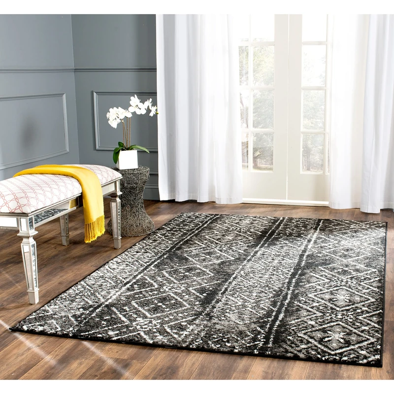 Safavieh Contemporary Bohemian Indoor Woven Rectangle Area Rug, Adirondack Collection, ADR111, in Black/Silver, 91 X 152 cm for Living Room, Bedroom or Any Indoor Space