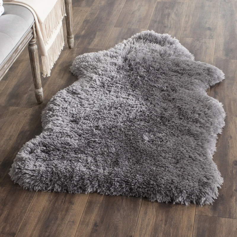 Safavieh Shaggy Indoor Hand Tufted Rectangle Area Rug, Artic Shag Collection, SG270, in Grey, 91 X 152 cm for Living Room, Bedroom or Any Indoor Space