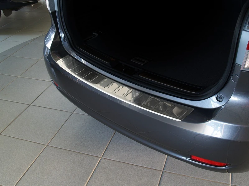 Stainless Steel Rear Bumper Protector Compatible with Toyota Avensis III Wagon 2011-2015 'Ribs' - Image 1