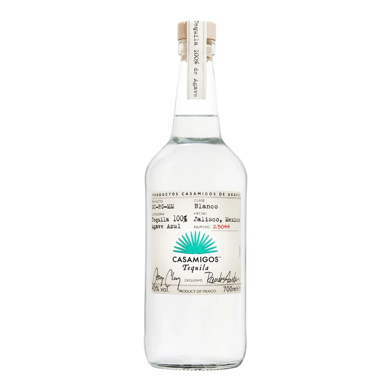 Casamigos Blanco Tequila | 40% vol | 70cl | Hints of Citrus | Vanilla & Sweet Agave | Crisp & Clean | Made from Hand-Selected Blue Weber Agave | Perfect for Gifting | Best Enjoyed with Friends