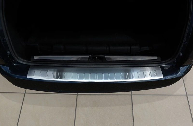 Avisa Stainless Steel Rear Bumper Protector Compatible with Citroën C5 Tourer 2008- 'Ribs'