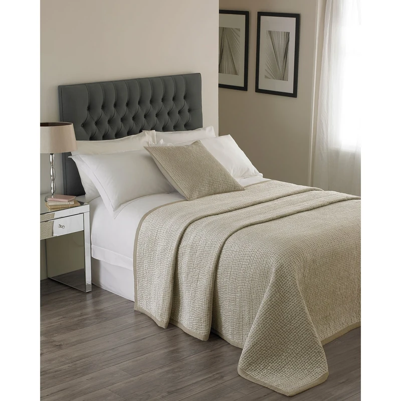 Riva Paoletti Brooklands Luxury Super King Size Bedspread - Champagne Cream - Velvet Feel Quilt Design - Linen Border - 100% Polyester Filling - 265 x 265cm (104" x 104" inches) - Designed in the UK